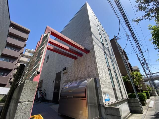 アヴニール泉の外観