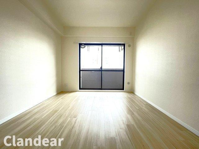 ライオンズシティ梅島の洋室|ドキドキの新生活も、安心してスタート。ぴったりの住まいを見つけませんか？クランディアが一緒に住まい選びをサポートします‼　まずは、お気軽にお問合せください　＃クランディア