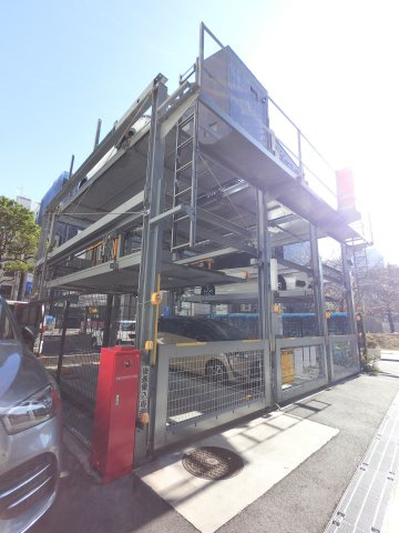 デュオヒルズ千葉中央の駐車場