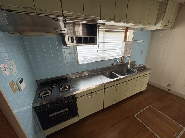 有馬孫七戸建のキッチン