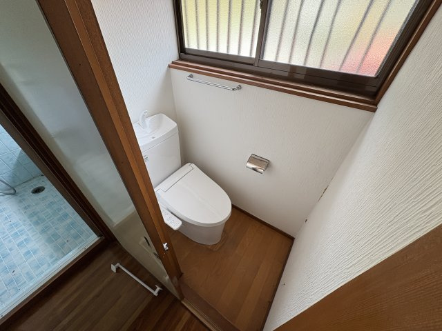有馬孫七戸建のトイレ