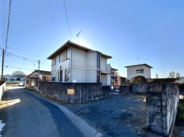 【中古戸建】太田市石橋町1期の外観|■外観｜交通量の少ない閑静な住宅街です。小さなお子様がいるご家庭でも安心ですね。