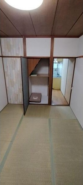 江端町ペット可テラスの収納