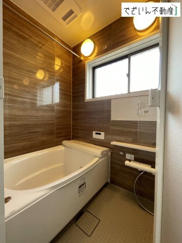 川島町八幡4丁目 中古住宅 ＼R8.3リフォーム済｜水廻り一式｜熊谷市