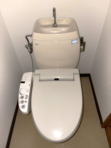 メゾン鳴鹿2番館のトイレ