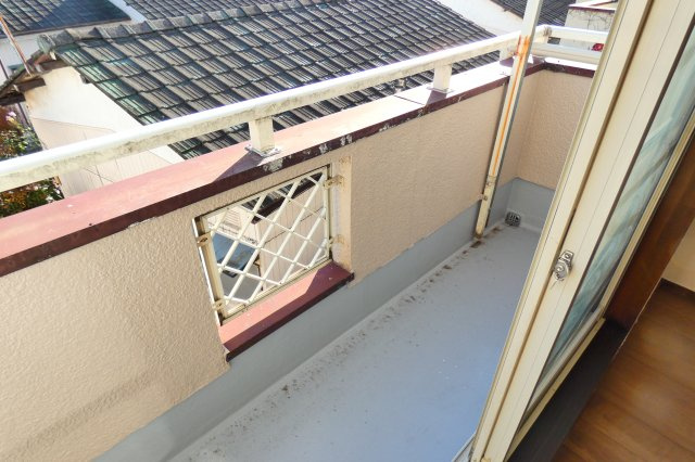 【バルコニー】