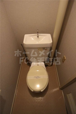 【トイレ】 | メゾンロイヤル | ゆったりとした空間のトイレです