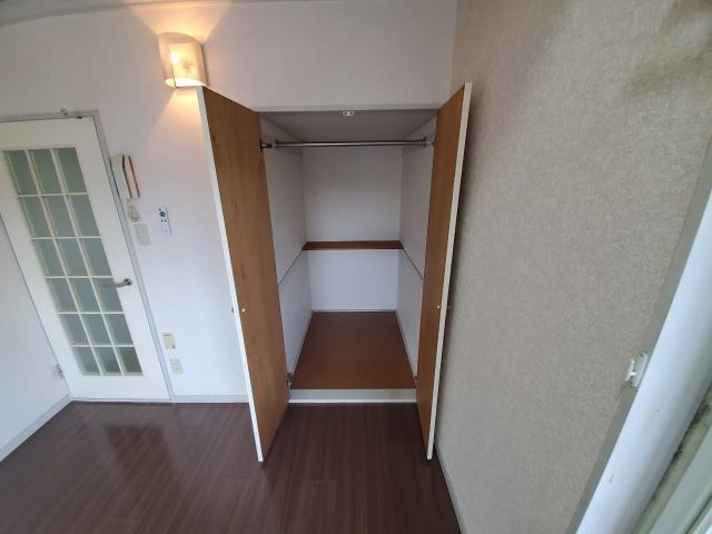 アザリア野中町の収納|収納豊富です