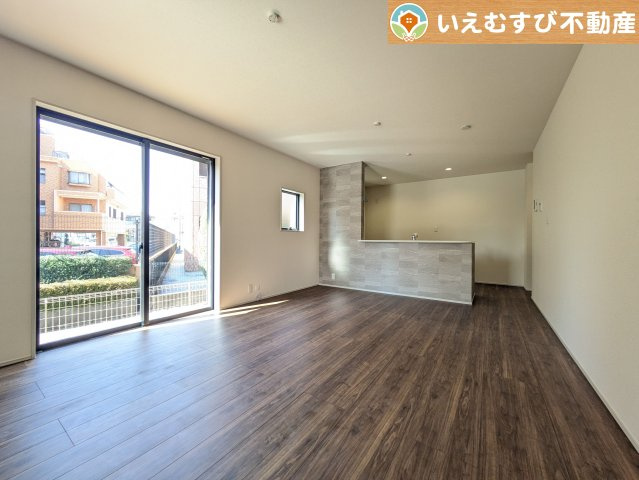 Livele Garden.S　熊谷万平町第3の居間・リビング|ご家族みんながゆったりくつろげるリビング
ゆとりの空間でくつろいだり遊んだり、家族の時間が楽しみですね♪