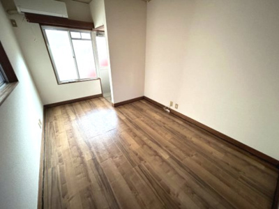 【寝室】 | コーポ・ハッピー