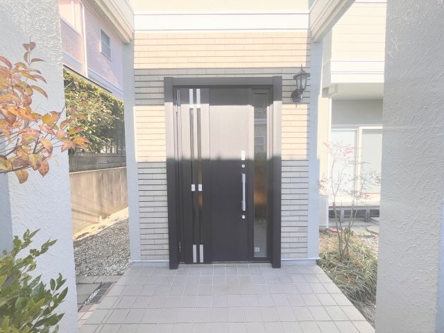 名取市ゆりが丘3丁目の玄関