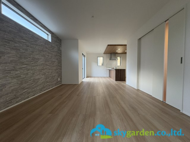 鎌倉市手広5期　新築戸建　全3棟1号棟　の居間・リビング