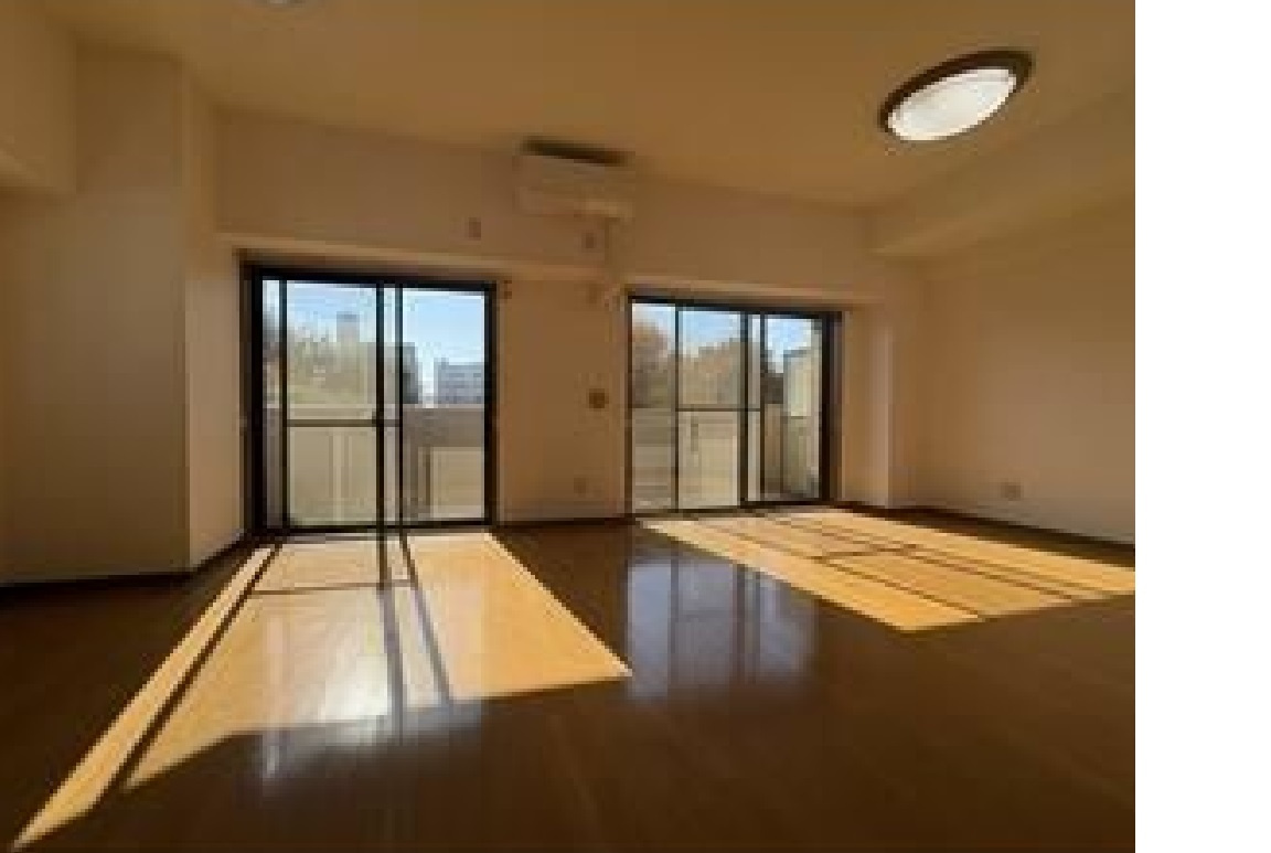 売マンション　小山市駅東通りの居間・リビング