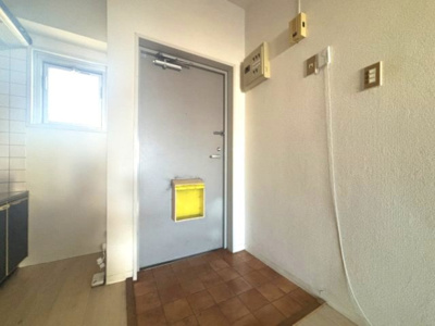 【玄関】 | ロイヤルクレイン佐古