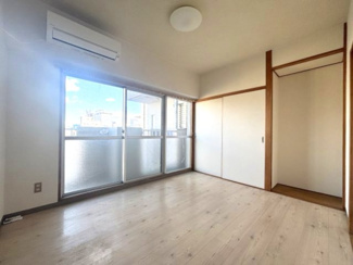 【寝室】 | ロイヤルクレイン佐古