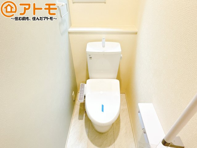 【トイレ】 | 焼津市高新田2期　新築戸建　1号棟 | 年代を問わず使いやすい洗浄機能付きのトイレ♪肌への負担をも減らせるのでお子様の敏感なお肌も安心！