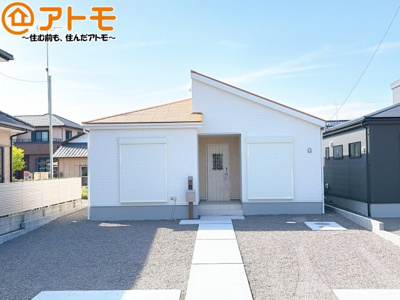 【外観】 | 焼津市高新田2期　新築戸建　1号棟 | 飽きの来ないシンプルな外観は、長く住むためのポイントのひとつです♪