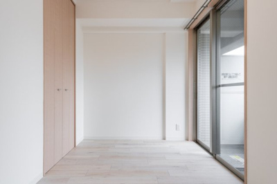 【居間・リビング】 | アーバイルGRANDE中野 | 6.5帖のきれいな洋室。