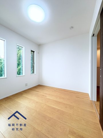 西区野方４丁目　7号地の洋室