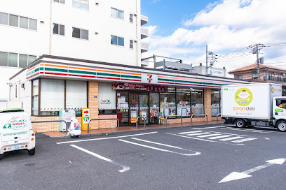 カルテブランシュ曳舟の周辺