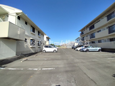 【駐車場】 | プロヴァンス飯村