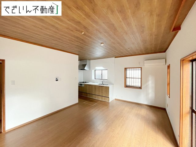 【居間・リビング】 | 鴻巣市稲荷町　中古住宅   | 現地(2026年3月撮影)