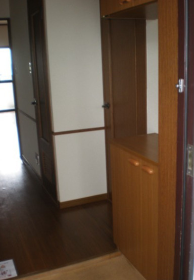 グリーンヒルズ東山Ⅱの玄関|きれいな玄関です