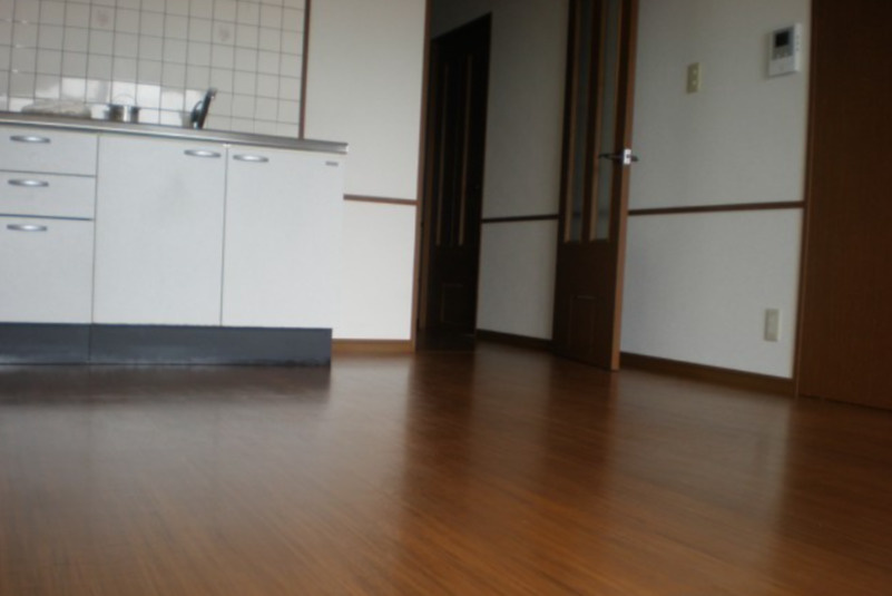 グリーンヒルズ東山Ⅱの居間・リビング|使いやすいリビングです