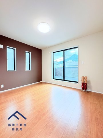 西区野方４丁目　5号地の洋室