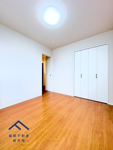 西区野方４丁目　5号地の洋室