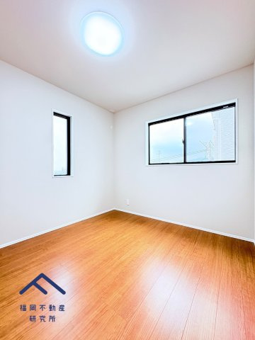 西区野方４丁目　5号地の洋室