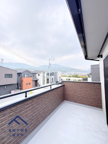 西区野方４丁目　5号地のバルコニー