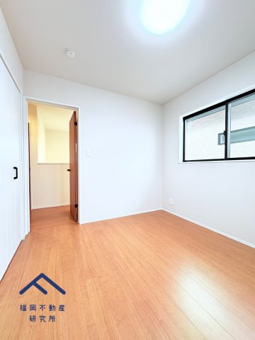 西区野方４丁目　5号地の洋室