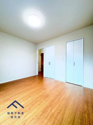 西区野方４丁目　5号地の洋室