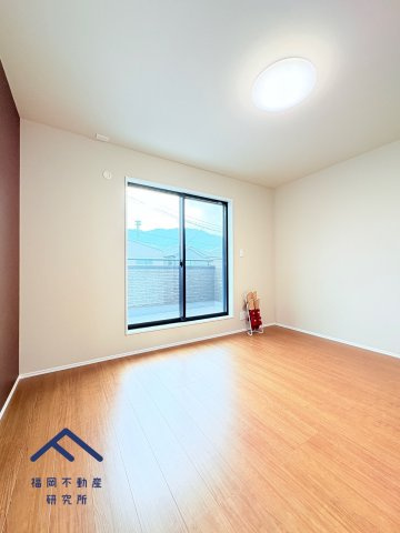 西区野方４丁目　5号地の洋室