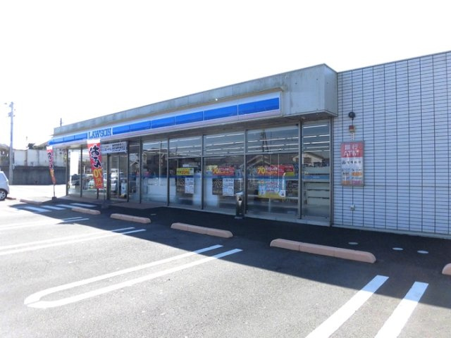 ラ・ナチュール A棟|ローソン都城下川東3丁目店 490ｍ