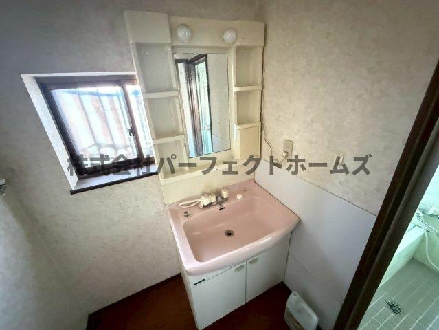 堀溝2丁目戸建　賃貸の独立洗面台|独立洗面化粧台が付いています