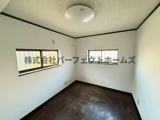 堀溝2丁目戸建　賃貸の洋室|コンパクトで使いやすい洋室です