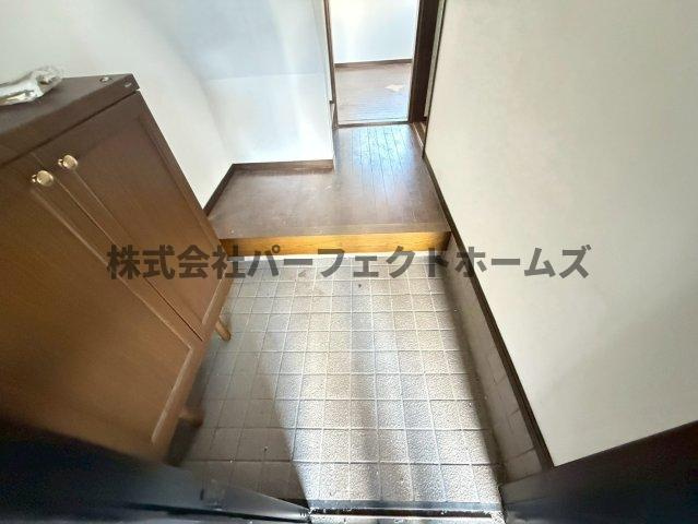 堀溝2丁目戸建　賃貸の玄関|ゆったりとした玄関です