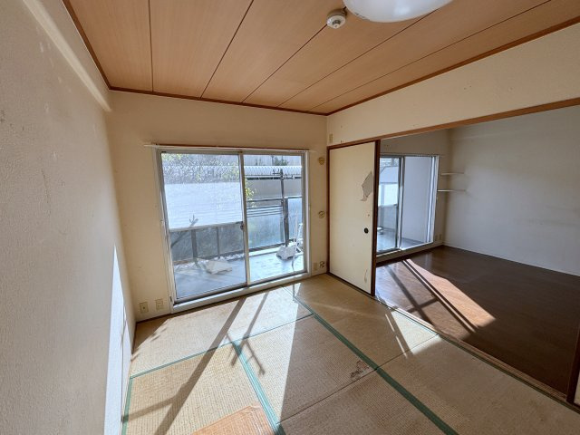 ～ペットと暮らせるマンション～アメリア４番館の和室|落ち着いた雰囲気の和室付きです