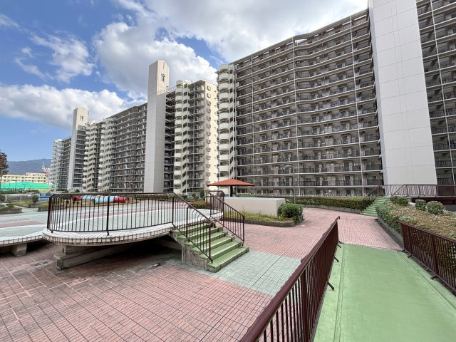 ～ペットと暮らせるマンション～アメリア４番館の中庭