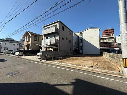 広島市南区宇品神田２丁目の前面道路含む現地写真