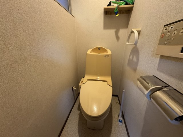 -三丁目不動産-　寄居町富田のトイレ