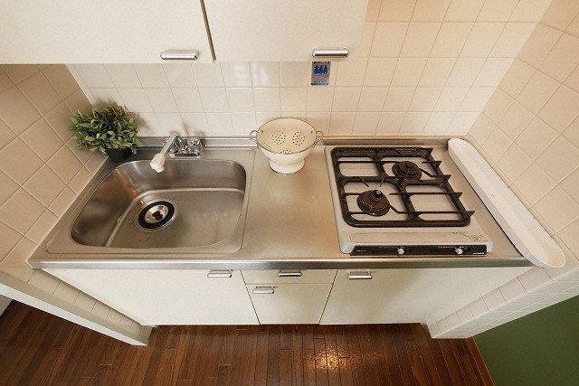 アルファブリックのキッチン