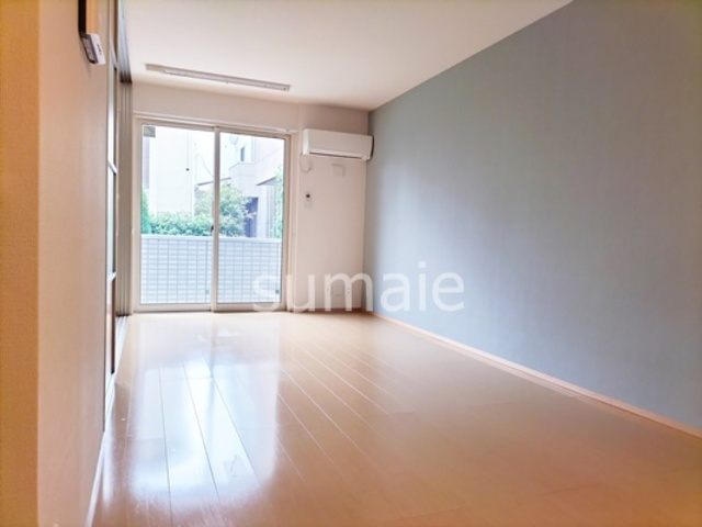 クレセントの居間・リビング|広々LDKは14.3帖！