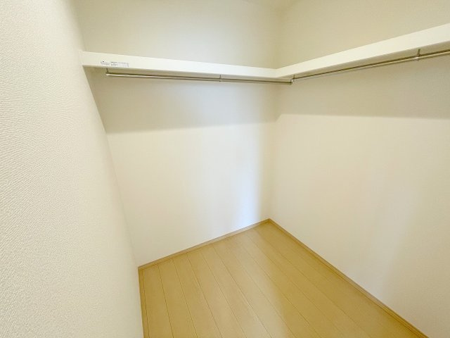 【収納】 | ふじみ野市亀久保3丁目　新築一戸建住宅　全5棟　(ふじみ野店) | 洋室8.62帖にあるウォークインクローゼットです