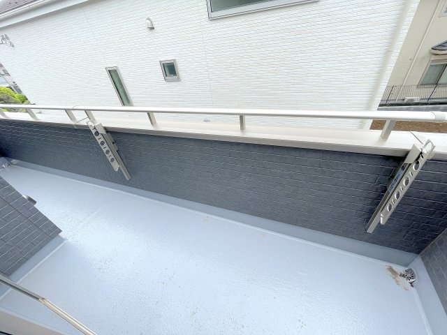 【バルコニー】 | ふじみ野市亀久保3丁目　新築一戸建住宅　全5棟　(ふじみ野店) | 南面バルコニーで、洗濯物もばっちり！