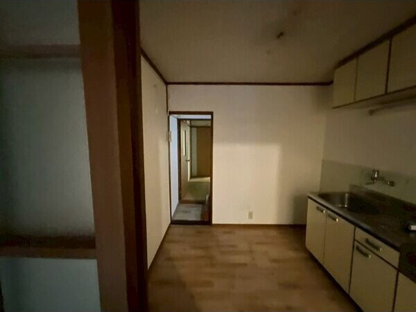 門真市野里町貸家の居間・リビング