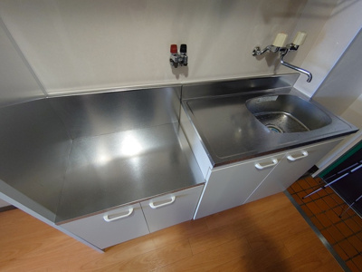 【キッチン】 | 土井グランドマンション | 2口ガスコンロが設置可能なキッチンです。