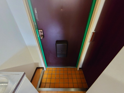 【玄関】 | 土井グランドマンション | 下駄箱がある玄関です。